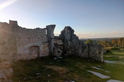 Ermita de Santa María de la Losa y ermita de San Miguel de El Espinar.