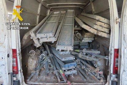 Material intervenido por la Guardia Civil.