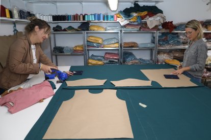 Almazu, el taller de moda sostenible nacida en Paredes de Nava
