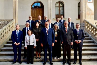 Foto de familia de los miembros del grupo Popular en la Diputación de Salamanca.