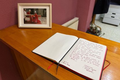 Libro de condolencias por la muerte del Papa Francisco
