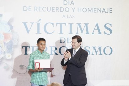 El presidente de la Junta de Castilla y León, Alfonso Fernández Mañueco, participa en los actos conmemorativos del Día de Recuerdo y Homenaje a las Víctimas del Terrorismo de Castilla y León.