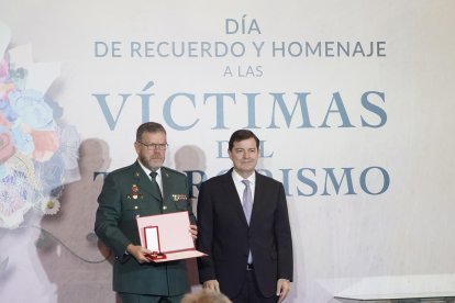 El presidente de la Junta de Castilla y León, Alfonso Fernández Mañueco, participa en los actos conmemorativos del Día de Recuerdo y Homenaje a las Víctimas del Terrorismo de Castilla y León.