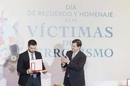 El presidente de la Junta de Castilla y León, Alfonso Fernández Mañueco, participa en los actos conmemorativos del Día de Recuerdo y Homenaje a las Víctimas del Terrorismo de Castilla y León.