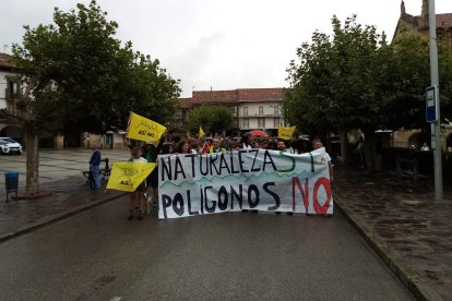 Manifestación y recogida de Alegación en Espinosa de los Monteros (Burgos)