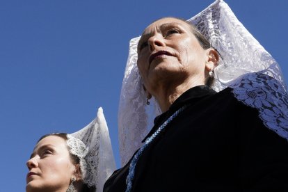 Procesión de Resurrección con la imagen de la Virgen de la Encina y el Santo Sacramento de Ponferrada