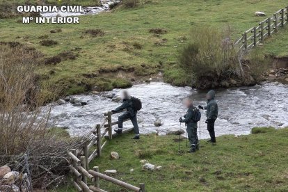 Patrullas de búsqueda en el  puerto de San Isidro
