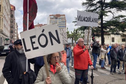 La Plataforma en Defensa de Feve lleva a cabo una nueva concentración reivindicativa