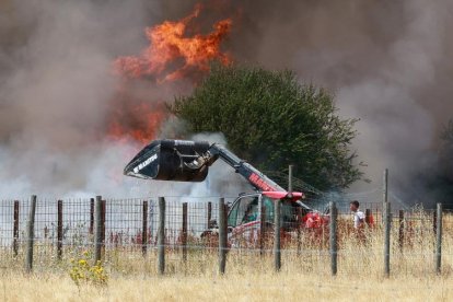 Incendio en Navatejera (León)