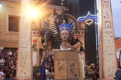 Desfile de Carrozas en Fuentepelayo (Segovia).