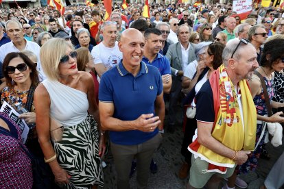 Más de 4.000 personas acuden a la concentración a favor de Ceuta en León