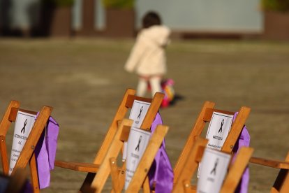 Acto de reivindicación del Día Internacional de la Eliminación de la Violencia hacia las Mujeres en Ponferrada. - ICAL