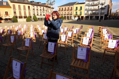Acto de reivindicación del Día Internacional de la Eliminación de la Violencia hacia las Mujeres en Ponferrada. - ICAL