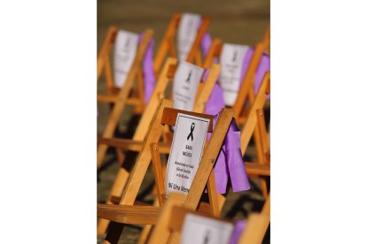 Acto de reivindicación del Día Internacional de la Eliminación de la Violencia hacia las Mujeres en Ponferrada. - ICAL