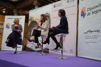 La Diputación reúne a diferentes generaciones de segovianos en un vídeo que reflexiona sobre el poder de los cuentos para construir una sociedad libre de violencia de género. - ICAL