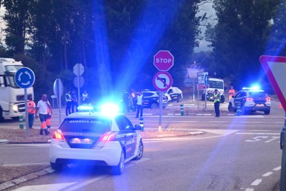 La localidad de Hacinas (Burgos) evacuada a causa del incendio.- ICAL