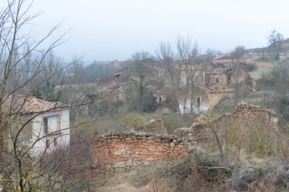 Severino Ruiz, de 80 años de edad, habla de su antiguo pueblo, actualmente deshabitado, Barcena de Burera.