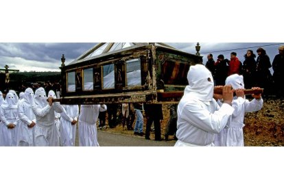 Imagen de archivo de la Procesión del Santo Entierro en Bercianos de Aliste. -GOOGLE