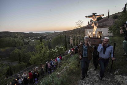 Imagen de archivo del Vía Crucis Penitencial en Segovia. -ICAL
