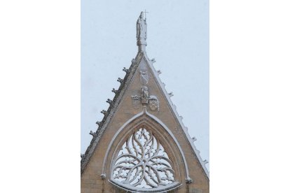 Las nevadas cubren la ciudad de León.- ICAL