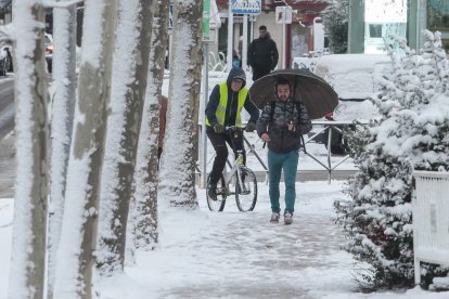 Las nevadas cubren la ciudad de León.- ICAL