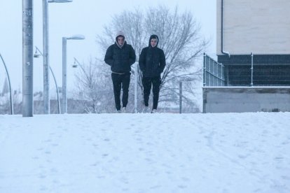 Las nevadas cubren la ciudad de León.- ICAL