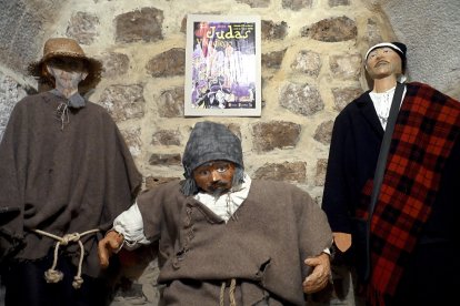 Elementos de la fiesta del Judas de Villadiego.- ICAL
