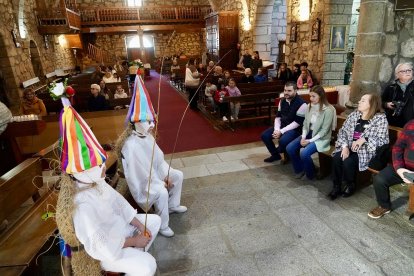 Celebración de los Zarramaches de Casavieja en Ávila. -ICAL.