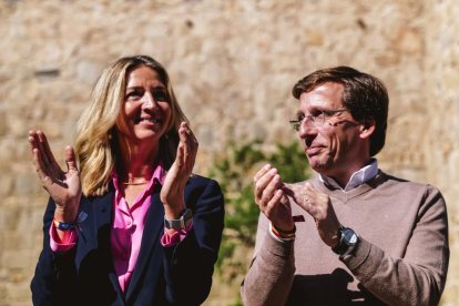 Alicia García y José Luis Martínez Almeida.- ICAL