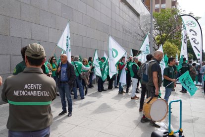 Concentración de trabajadores del dispositivo de incendios de la junta.- ICAL