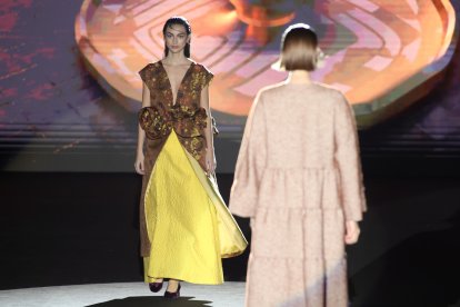 Defile de la diseñadora Salmantina, Fely Campo en la Mercedes Fashion Week.- ICAL