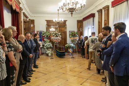 Capilla ardiente de la subdelegada de Gobierno en Salamanca, Encarnación Pérez.-ICAL