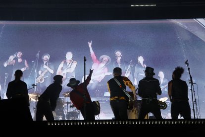 Festival Músicos en la Naturaleza con las actuaciones de C. Tangana, Leiva e Iván Ferreiro en Hoyos del Espino.- ICAL