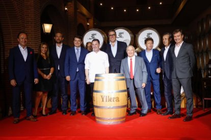 Inauguración del restaurante de Martín Bersategui en 'La bodega el hilo de Adriana'. J.M. Lostau