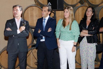 Inauguración del restaurante de Martín Bersategui en 'La bodega el hilo de Adriana'. J.M. Lostau