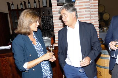 Inauguración del restaurante de Martín Bersategui en 'La bodega el hilo de Adriana'. J.M. Lostau