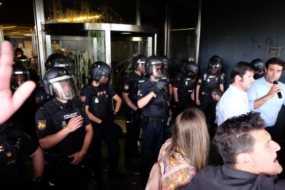 Manifestación de ganaderos frente a la Delegación de la Junta en Salamanca. ICAL