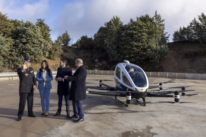 Presentación del nuevo 'megadron' de la Policía Nacional. -ICAL