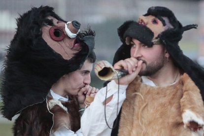 La capital leonesa acoge el tradicional desfile de antruejos de la provincia.- ICAL