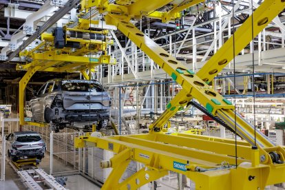 Fabricación del Renault Austral en Palencia.- ICAL