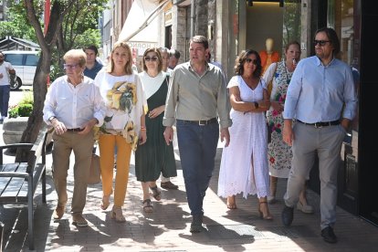 El presidente del PP autonómico y de la Junta, Alfonso Fernández Mañueco, durante el acto de campaña del PP en Miranda de Ebro (Burgos).- ICAL