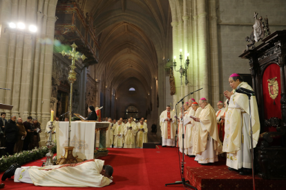 El nuncio apostólico del Papa en España, Monseñor Bernardito Cleopas Auza, presidirá la ordenación del sacerdote navarro Mikel Garciandia como obispo de Palencia. A la ceremonia acudirán otros 26 prelados, arzobispos y administradores diocesanos- Brágimo/Ical