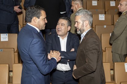 Raúl de la Hoz, Luis Mariano Santos y Raúl Santa Eufemia.- PHOTOGENIC