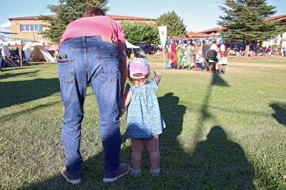 Villadangos del Páramo en León celebra la recreación de la Batalla de Villadangos.-ICAL