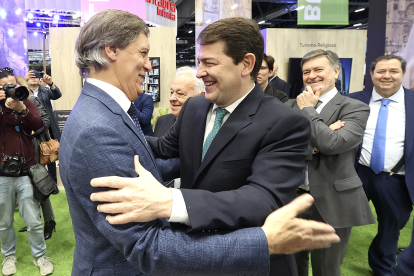 El presidente de la Junta de Castilla y León, Alfonso Fernández Mañueco, visita la 44 edición de la Feria y el expositor de la Comunidad. Juan Lázaro/ Ical