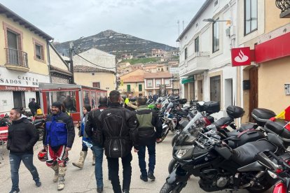 Concentración motera ‘La Leyenda continúa’ en Cantalejo, Segovia - E.M.
