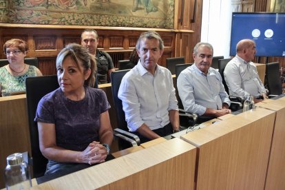Imágenes del pleno extraordinario de final de mandato de la Diputación de León. ICAL