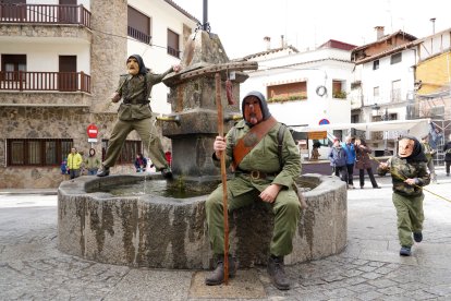 El carnaval llena de ritmo y color las calles de León y Ávila.- ICAL