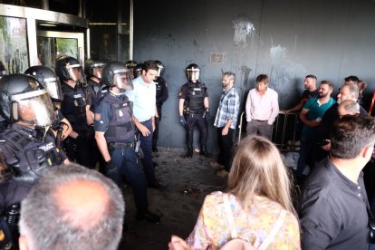 Protesta ganadera ante la Junta de Castilla y León en Salamanca. / ICAL