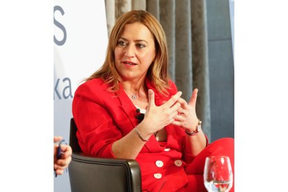 Virginia Barcones durante el Club de Prensa. / J. M. LOSTAU